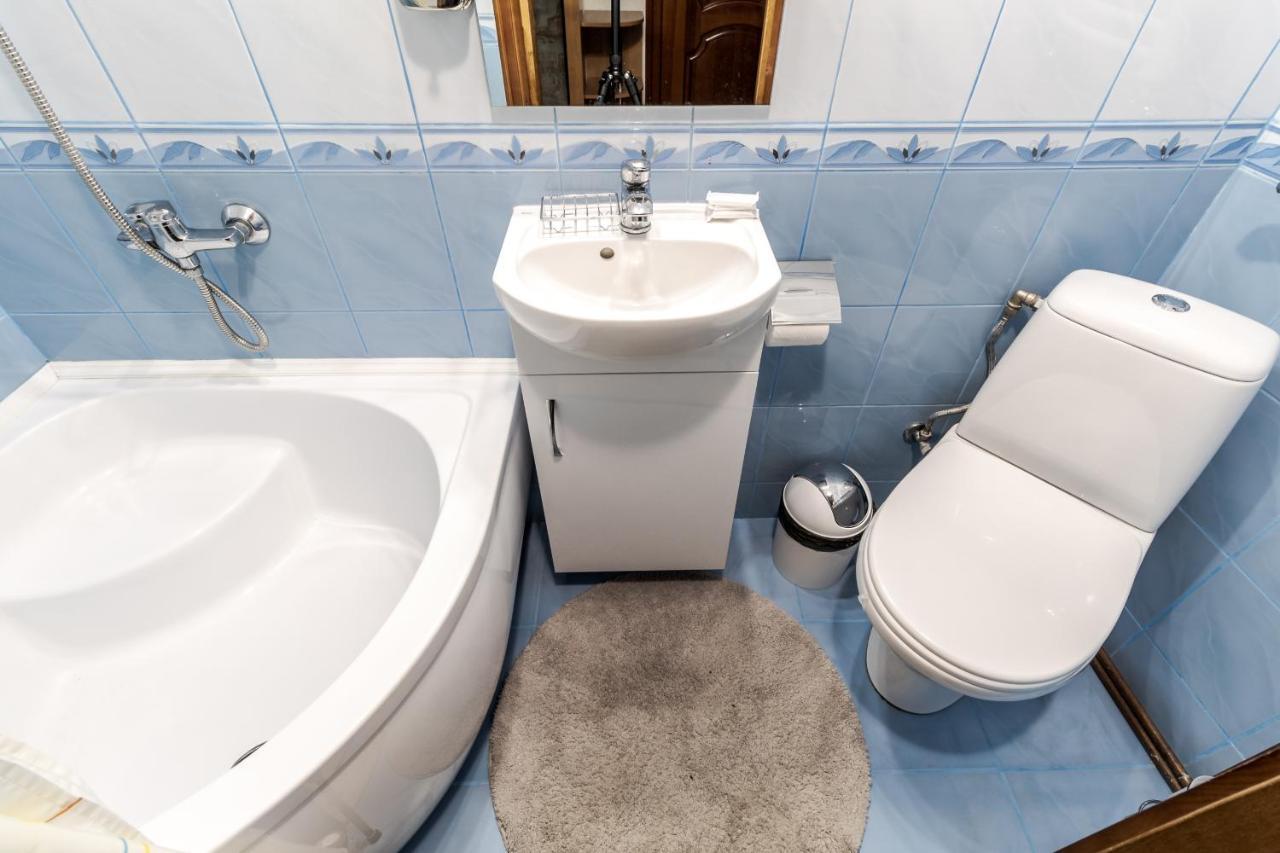 Chornovola Blue Apartment Lviv Exterior photo